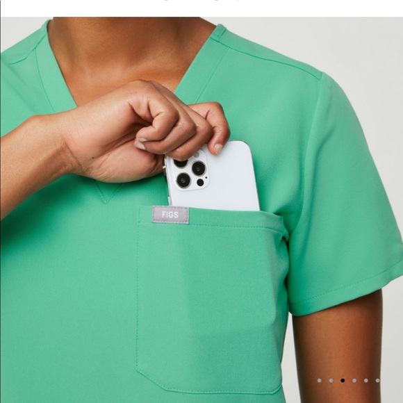 Surgical green scrubs set smalls NWT - Picture 3 of 4